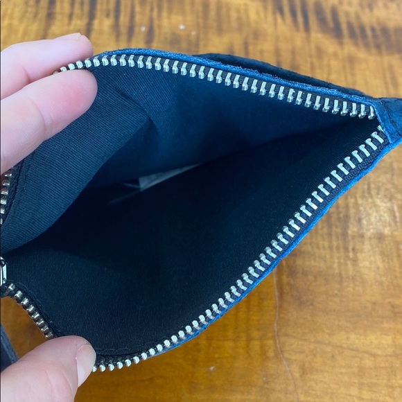 Argentinian Leather zipper pouch - Picture 3 of 5